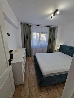 Închiriez apartament 2camere - imagine 2