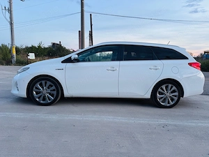 Vand Toyota Auris 1.8 hibrida - imagine 3