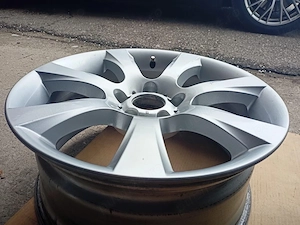 JANTE BMW 18 , doua latimi cu cauciucuri