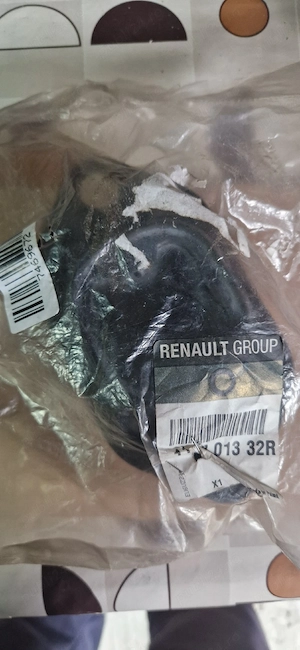Suport/tampon motor Dacia Duster Original 112201332R - imagine 2