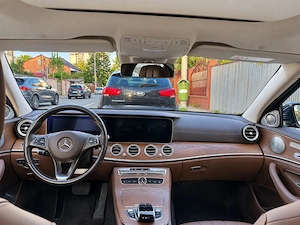 Mercedes-Benz E 220 d - imagine 4