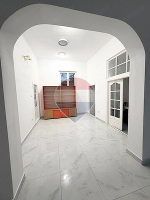 Spațiu comercial de inchiriat in Sepreus - strada principala - imagine 5
