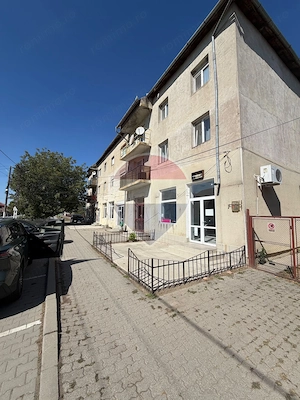 Spațiu comercial de inchiriat in Sepreus - strada principala - imagine 7