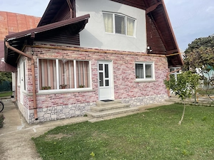 Vând casă 299mp cu teren1271mp