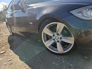 Vînd bmw e90 320d.  - imagine 3