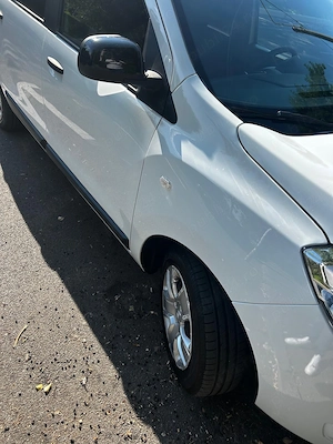 Dacia Lodgy 7 locuri - imagine 2