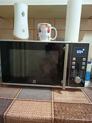 Vând cuptor cu microunde Mandine