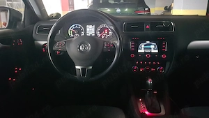 Volkswagen Jetta Hybrid 170 CP - imagine 6