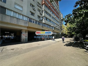Spatiu comercial 87 mp, vitrina 7,6 ml - Obor