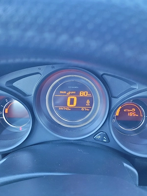 De vânzare, Citroen c4 2011 benzina 1.6 distribuție pe lant  - imagine 3