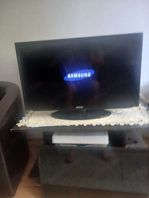 vând tv samsung de 32 inghi 81 cm