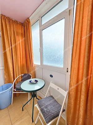 Apartament cu 2 camere, decomandat, Micro 21, etajul 2   La cheie! - imagine 7