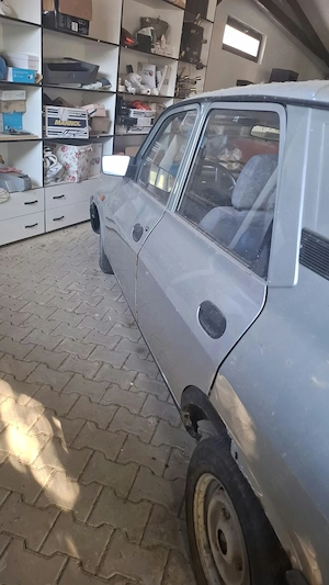 Ultima Dacie berlina cu motor de 1,6 - an 2004 - imagine 4
