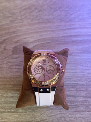 Ceas GUESS damă   ca nou, roz cu cristale, original