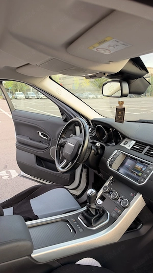 Range Rover Evoque 2.0 TD4 150 CP 4x4 Euro 6 Manuala 146.434 km - imagine 8