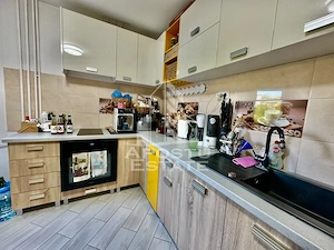 Apartament cu 3 camere, de vanzare, etaj intermediar, zona Soarelui - imagine 5