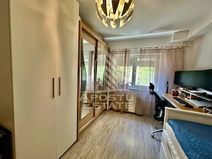 Apartament cu 3 camere, de vanzare, etaj intermediar, zona Soarelui - imagine 15