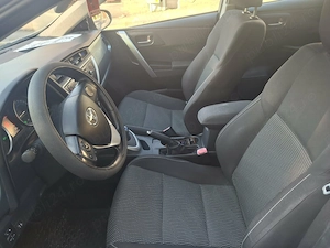 Vand Toyota Auris HIBRID AN:2014 - imagine 6