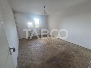 Apartament decomandat 2 camere 40 mpu etaj 2 zona 13 Decembrie - imagine 4
