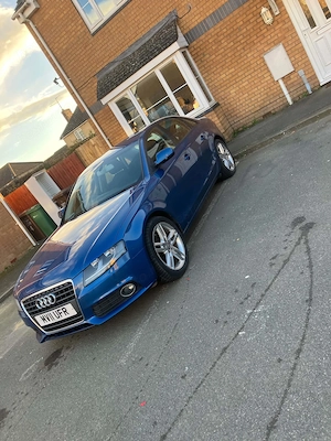 Vând sau dezmembrez Audi A4 B8 2011 - imagine 2