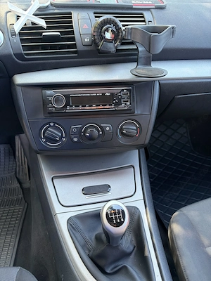 BMW seria 1 116I-E87 - imagine 3
