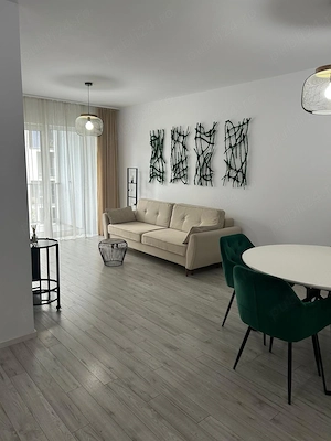 PF vând apartament cu două camere - imagine 2