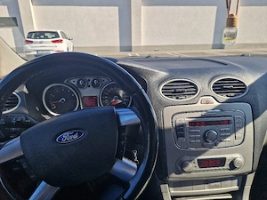 Ford Focud - imagine 6