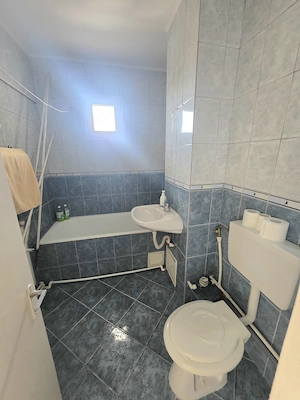 3 camere decomandate zona Bariera, sup 68 mp - imagine 4