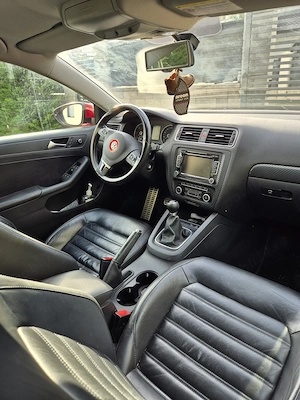 Vand autoturism VW JETTA - imagine 4
