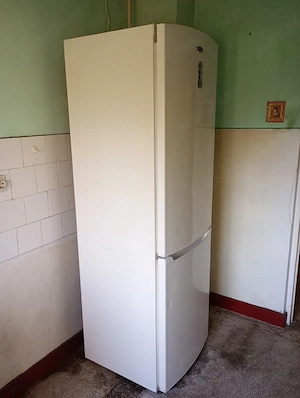 Frigider și combină frigorifică Whirlpool 