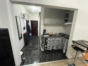 De vinzare de la proprietar apartament 1 camera lingă medicina - imagine 6