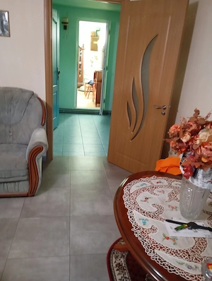Casă de vânzare în comuna Șagu, județul Arad, teren 1.500 mp - imagine 7