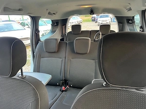 Dacia Lodgi 7 LOCURI 1.5dci 115cp 2022 TVA Deductibil - imagine 12