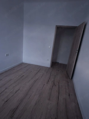 Casa de vanzare - curte comuna - imagine 6