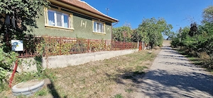 Vând casă la țară 