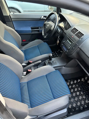 Vând VW polo 9n facelift 1.9 tdi  - imagine 6