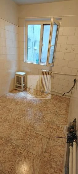 Vanzare apartament 3 camere decomandat Tineretului - imagine 8