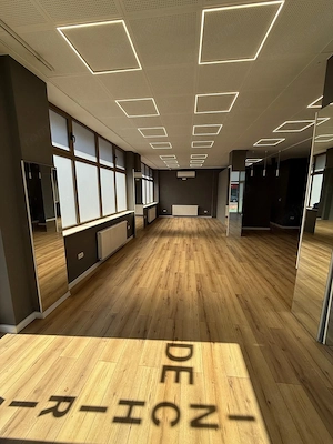 Spatiu comercial cu vad si vitrina stradala generoasa zona Centrala - imagine 4