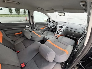 Ford Kuga 4x4 - imagine 13
