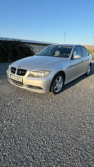 Bmw 320 D distributia in fata