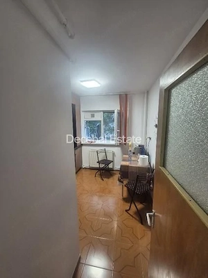 Apartament 3 camere 67 mp 1978 decomandat Titan - imagine 11
