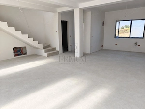 Duplex 3 camere - personalizare interioara - asfalt - imagine 3