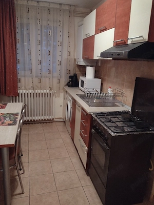 Ofer spre închiriere apartamenr 2 camere  !!! - imagine 5