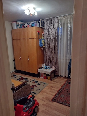 Ofer spre închiriere apartamenr 2 camere  !!! - imagine 3