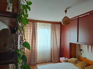 Apartament 4 camere decomandat, etaj 3, zona bazei sportive Manastur - imagine 2