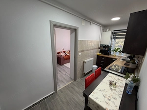 Apartament 3 camere, etaj 2 - Cugir - imagine 5