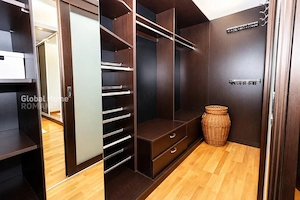DUPLEX ÎN HERĂSTRĂU | 5 CAMERE | OFFICE | 3 BĂI | 4 BALCOANE | PARCARE 3 MAȘINI - imagine 12