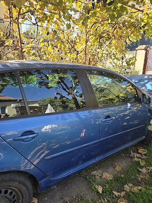 vand golf 5 1.6 fsi avariat - imagine 2