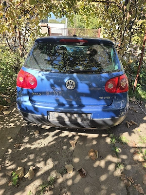 vand golf 5 1.6 fsi avariat - imagine 5