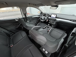 Ford Focus - imagine 12